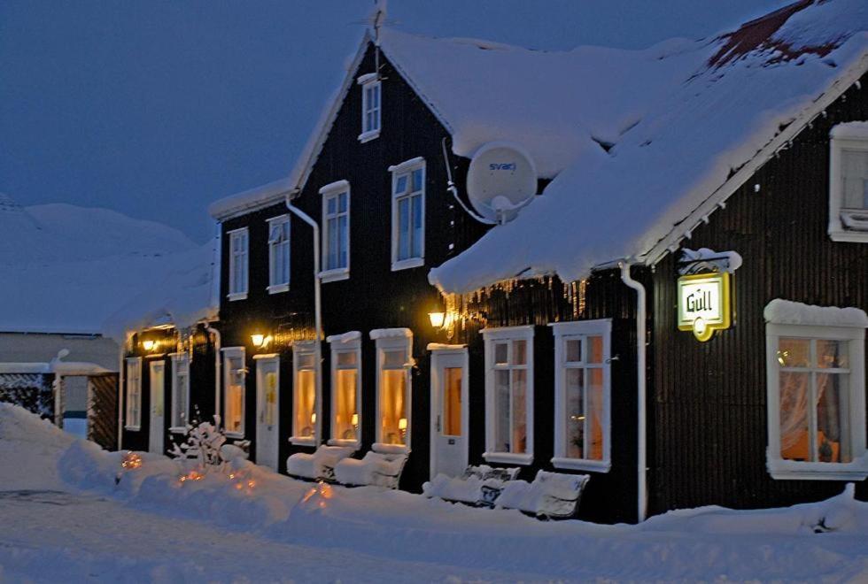 Reydarfjordur Taergesen Guesthouse מראה חיצוני תמונה